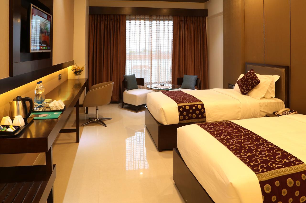 Hotel Atithi Αουρανγκαμπάντ Εξωτερικό φωτογραφία